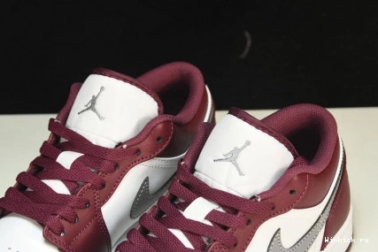 White 1 Low Bordeaux Jordan 1029